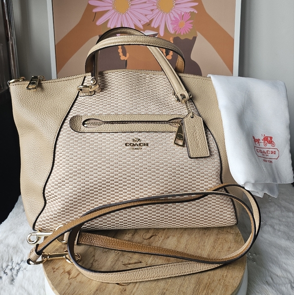 Coach (Beige) - Picture 3 of 7